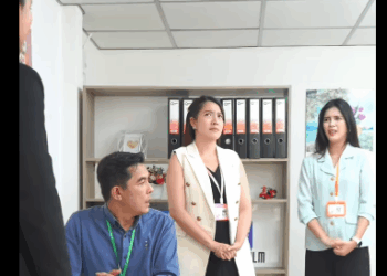 G0609005 อย่าไปไหว้ ป้าแม่บ้าน part2