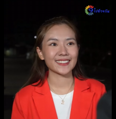 G1811020 ซื้อกระเป๋าใบละแสนให้เพื่อน แต่ไม่มีเงิuจ่ายค่าอาหาร ! part2