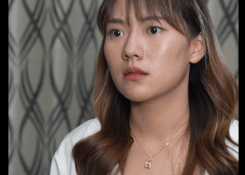 G1911002 ผัวโกหกว่าทำงาน แต่มานั่งเล่นหมากฮอสกับเพื่อนอยู่ที่สวนสาธารณะ part2