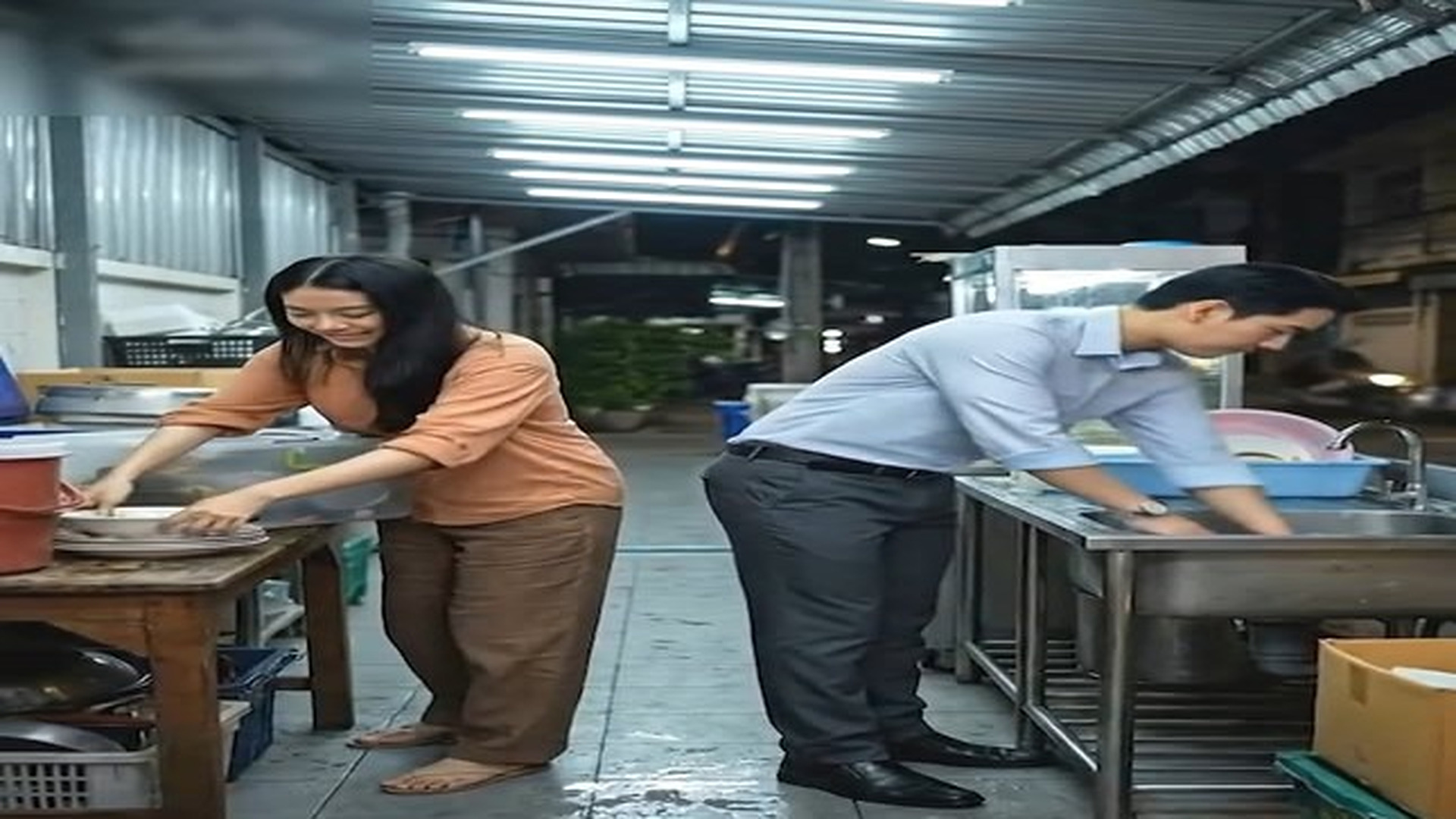 ตอนที่ 2: G1106093_ดูถูกน้องขายส้มตำแต่ช่วยบ้าน_part2 | Kaliana Knighton
