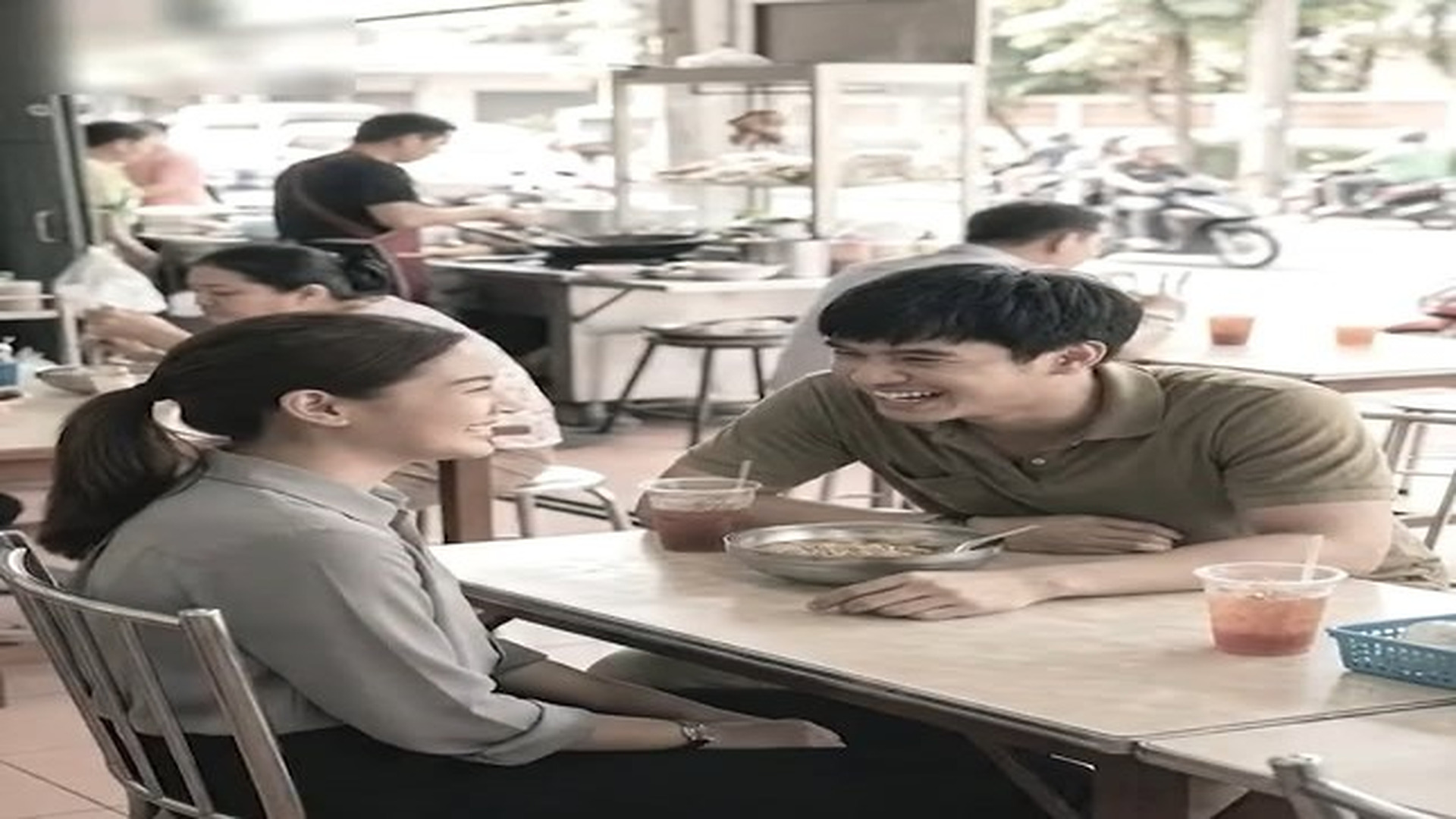 ดูตอนที่ 2: G2406067_แฟนอายอาชีพไรเดอร์ เพราะผมมีเงินแค่ 500 บาท_part2 | Funny Fail 13