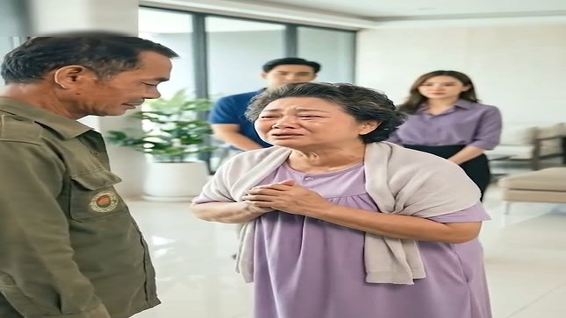 ดูตอนที่ 2: G2406068_ยามเงินเดือน 12,000 ถูกกล่าวหาว่าขโมยของ_part2 | Funny Fail 13